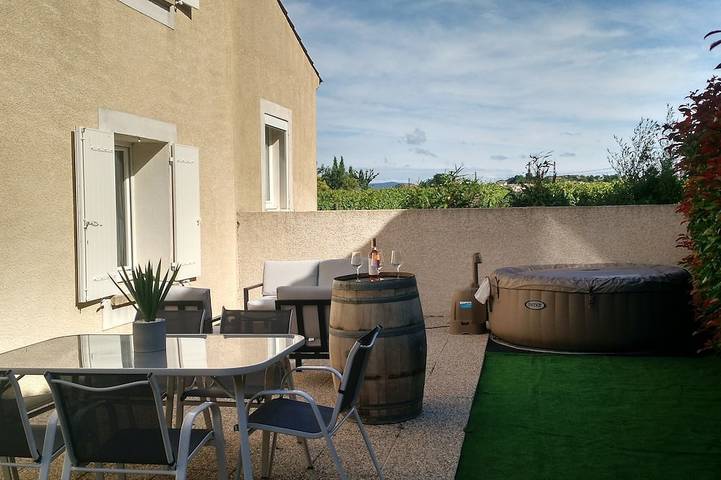 Ferienhaus für 7 Personen, mit Garten und Whirlpool - 1