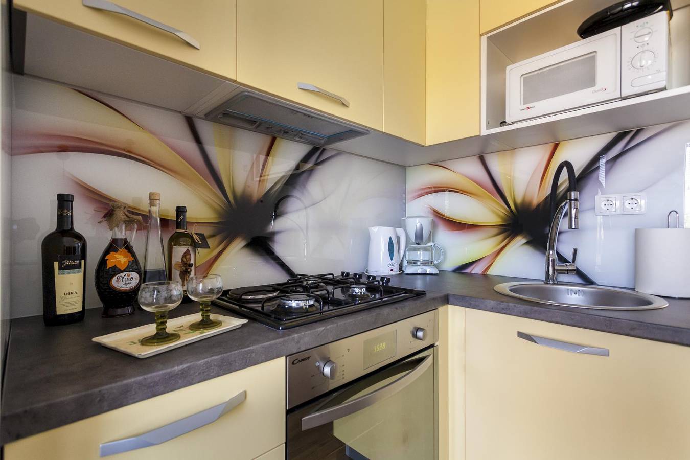 Ganze Ferienwohnung, Ferienwohnung für 2 Personen ca. 30 qm in Njivice, Kvarner Bucht (Krk) in Njivice, Krk