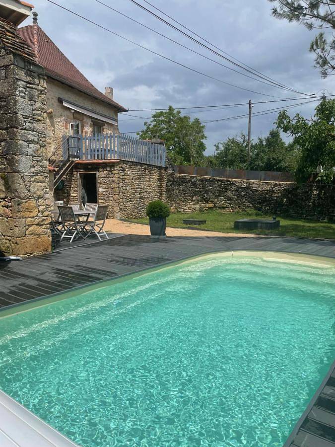 Location de vacances pour 9 personnes, avec Balcon et Terrasse ainsi que Jardin et Piscine à Lissac-et-Mouret