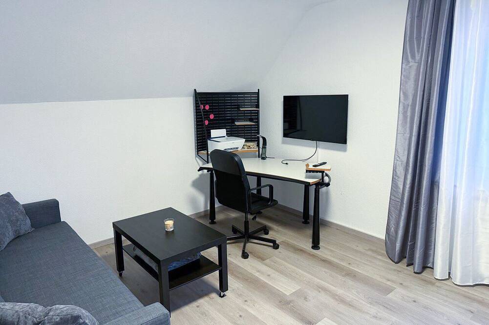 Ganze Wohnung, Zentrale Ferienwohnung Lippstadt - frisch renoviert in Lippstadt, Nordrhein-Westfalen