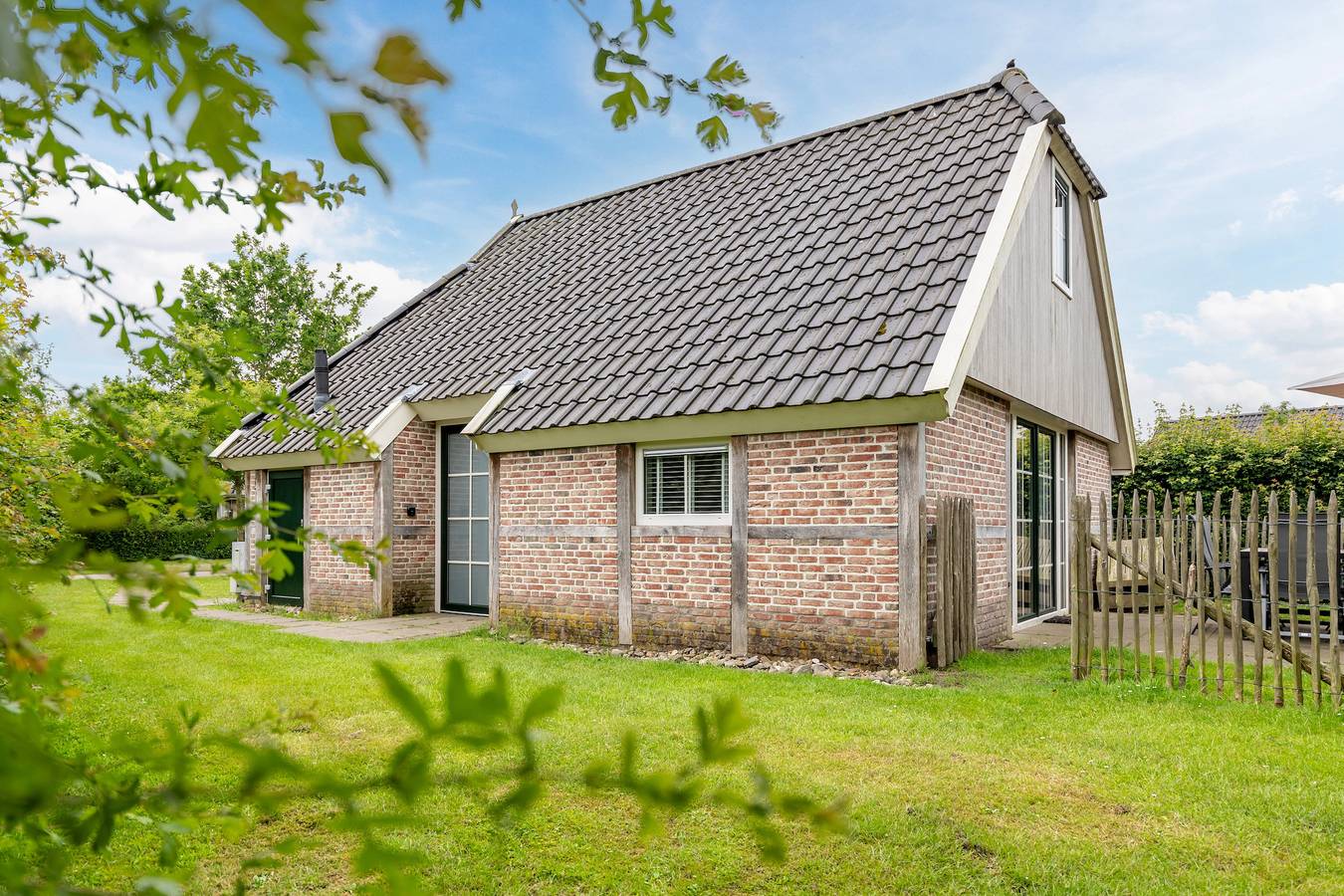 Bungalow für 6 Personen mit Balkon/Terrasse in Drenthe