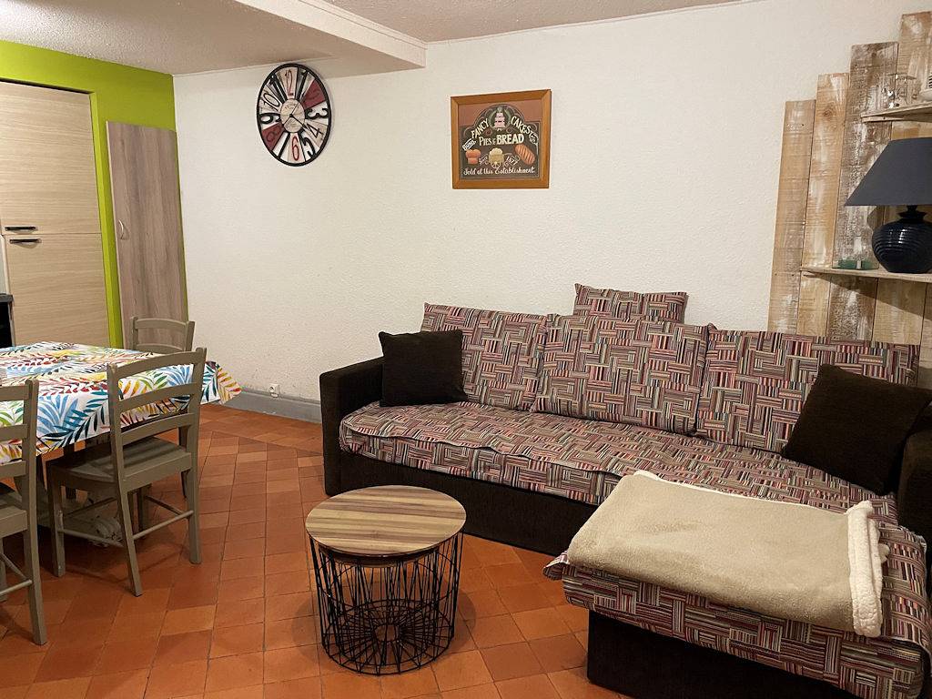 Appartement entier, Appartement cour privée, 2 chambres, proche commerces, parc in La Bourboule, Parc naturel régional des Volcans d'Auvergne