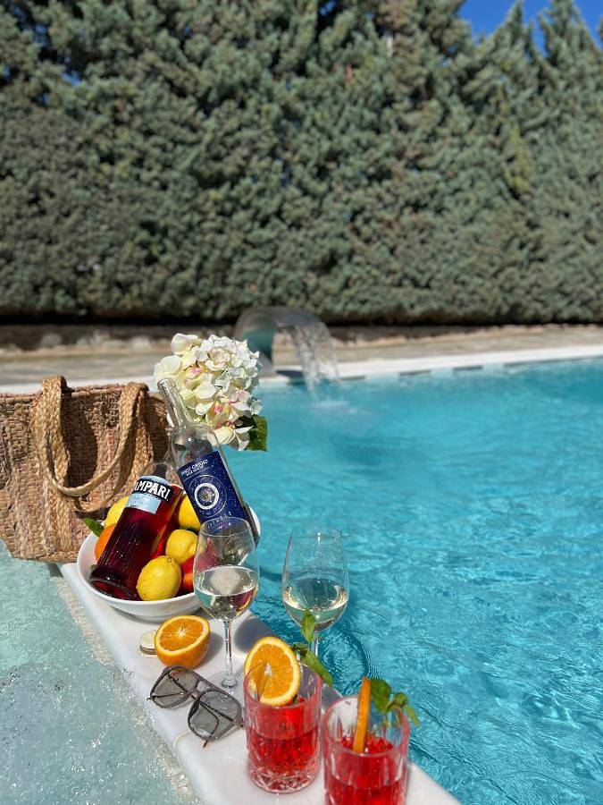 Two Bedroom Villa with Private Pool & Garden by Olivujoj in Anavyssos, Regionalbezirk Ostattika