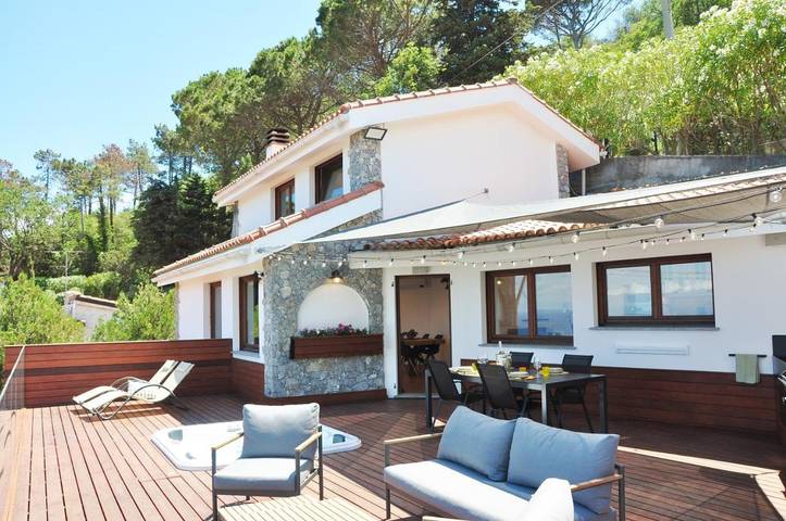 Location de vacances pour 4 personnes, avec piscine ainsi que jacuzzi et balcon à Noli - 3