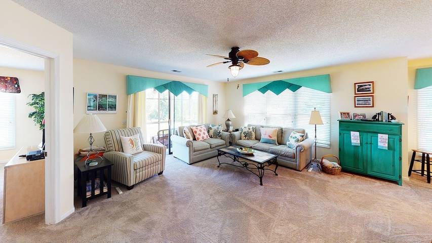 Vacation rental for 8 people, with pool and balcony as well as hot tub in Sunset Beach (NC)