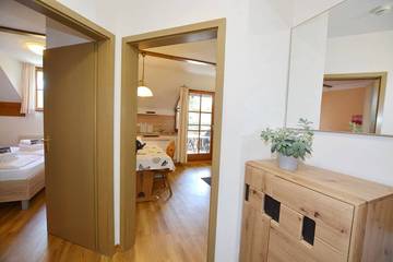 Ferienwohnung für 4 Personen in Chieming, Bayerische Alpen, Bild 2