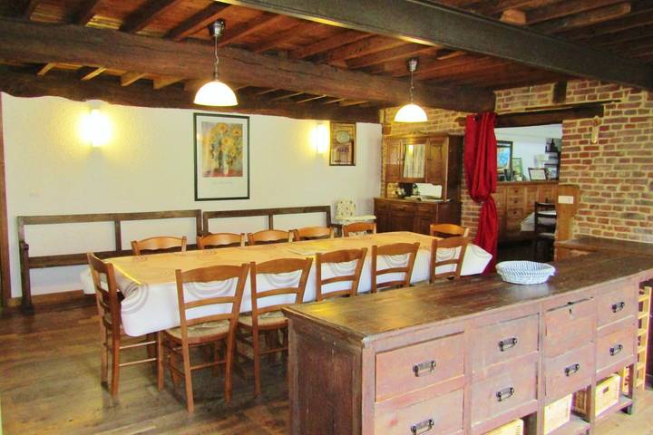 Gîte pour 12 personnes, avec sauna ainsi que jacuzzi et jardin, animaux acceptés dans Chooz - 3