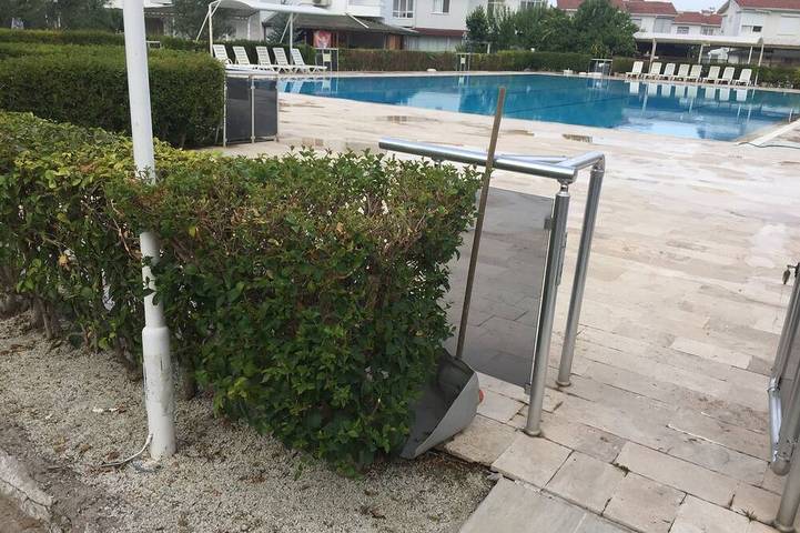 Duplex Villa with Shared Pool & Private Garden in Dikili in Kabakum Mahallesi, Türkische Ägäis