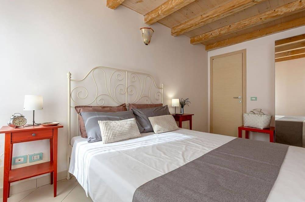 Appartamento intero, Guesthost - Ponte della Pitagora Apartment in Comacchio, Provincia di Ferrara