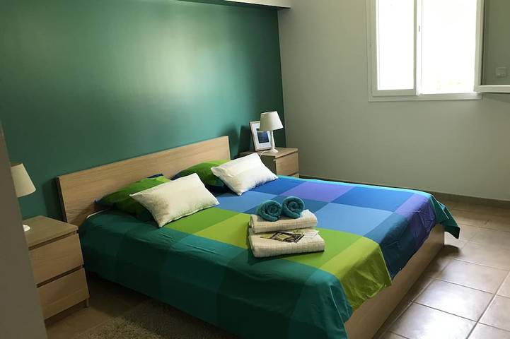 Location de vacances pour 4 personnes, avec terrasse ainsi que jardin et piscine à Lançon-Provence - 3