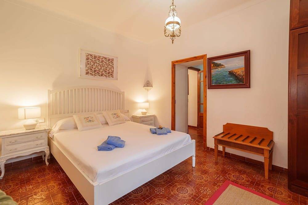 Estupenda casa de vacaciones privada con A/C, Wifi, piscina privada, Tv, patio y vista panorámica in Establiments, Palma