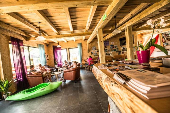 Auberge pour 2 personnes, avec terrasse et jardin