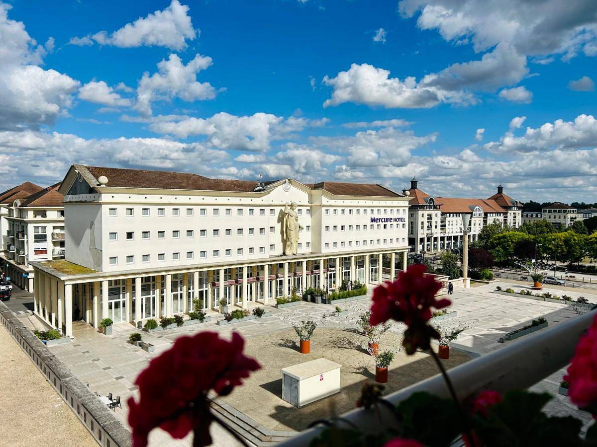 Appartement entier, Jolie chambre 3minutes de la Gare Rer A in Bussy-Saint-Georges, Seine-et-Marne