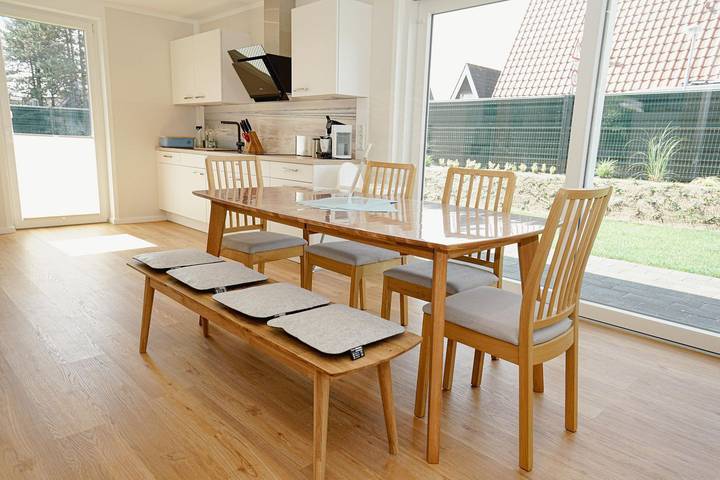 Ferienhaus für 7 Personen, mit Terrasse und Garten in Duhnen, Cuxhaven