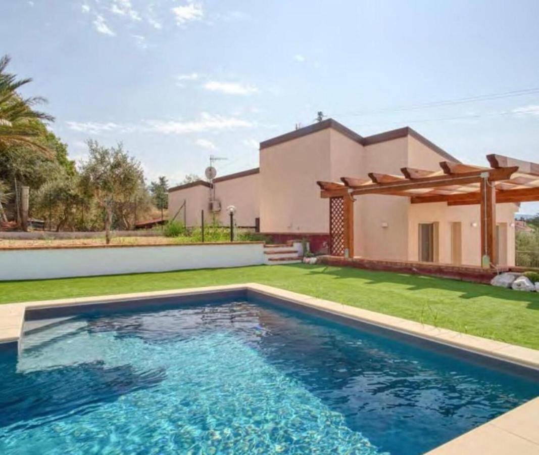 Three-Bedroom Villa in Piane Vecchie, Cefalù (Comune)