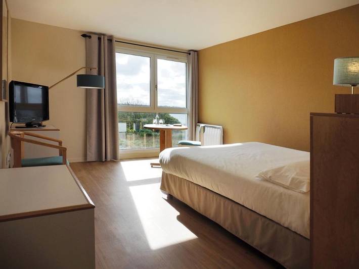 Hôtel pour 4 personnes, avec jardin, animaux acceptés dans Plage Sainte Anne du Portzic - 4