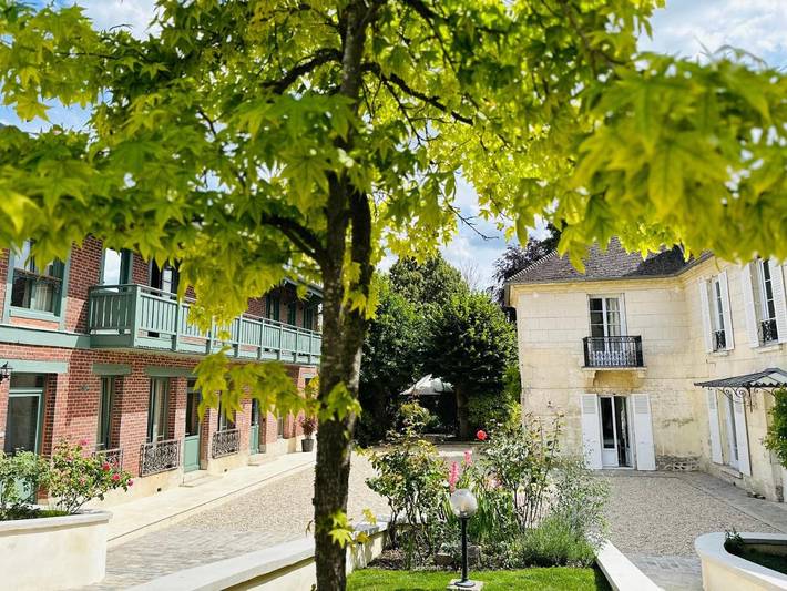 Cottage pour 2 personnes, avec terrasse ainsi que vue et jardin à Précy-sur-Oise