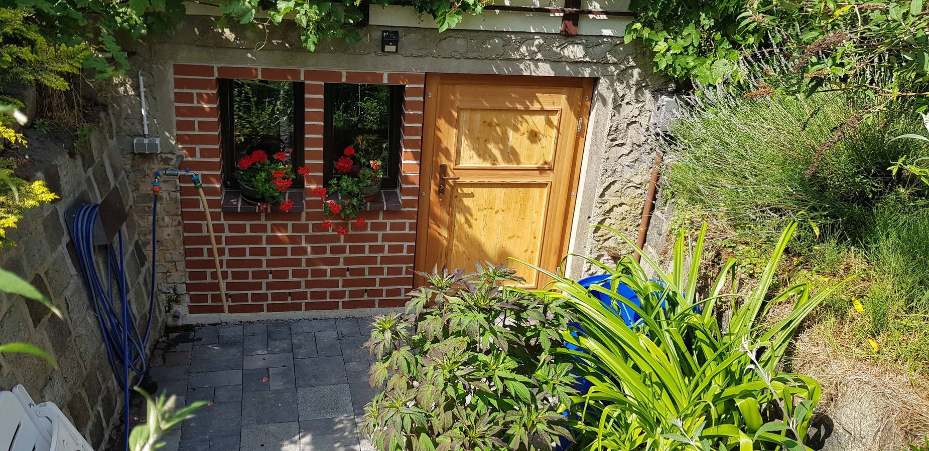 Bungalow 'Urgemütliches Am See' mit privater Terrasse und privatem Garten in Goyatz, Schwielochsee