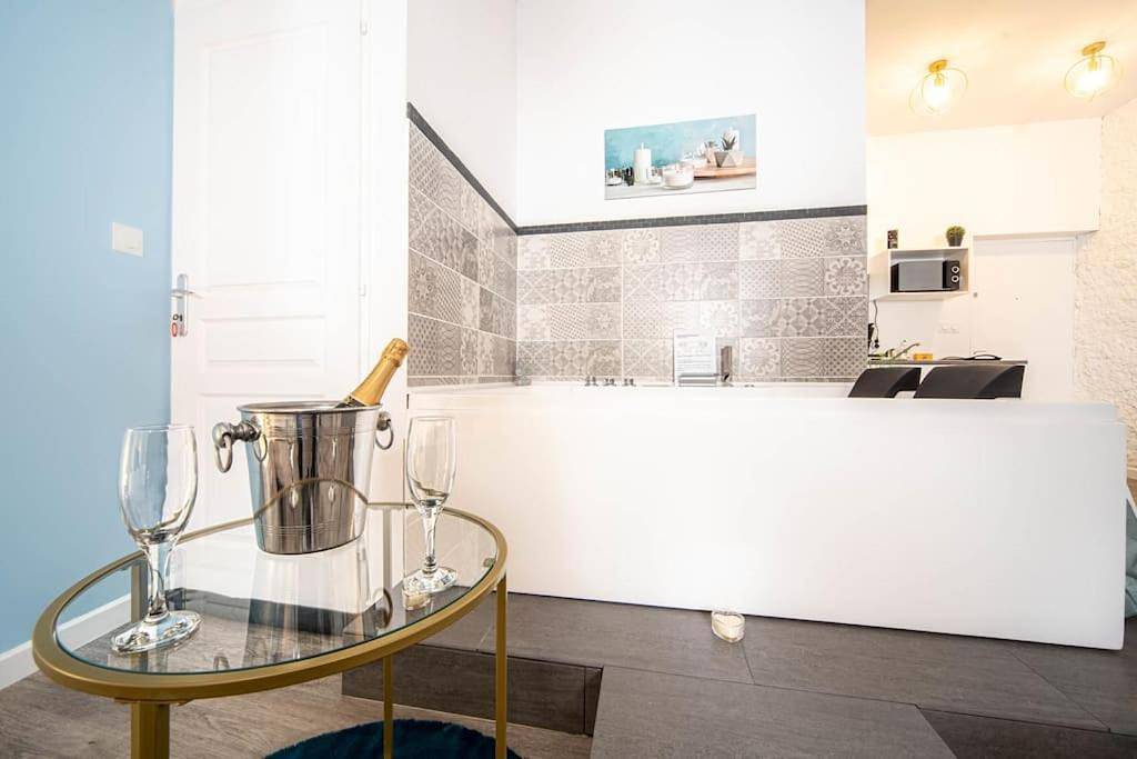 Appartement entier, Le Nid d'Amour Éternel in Chalon-sur-Saône, Région de Chalon-sur-Saône
