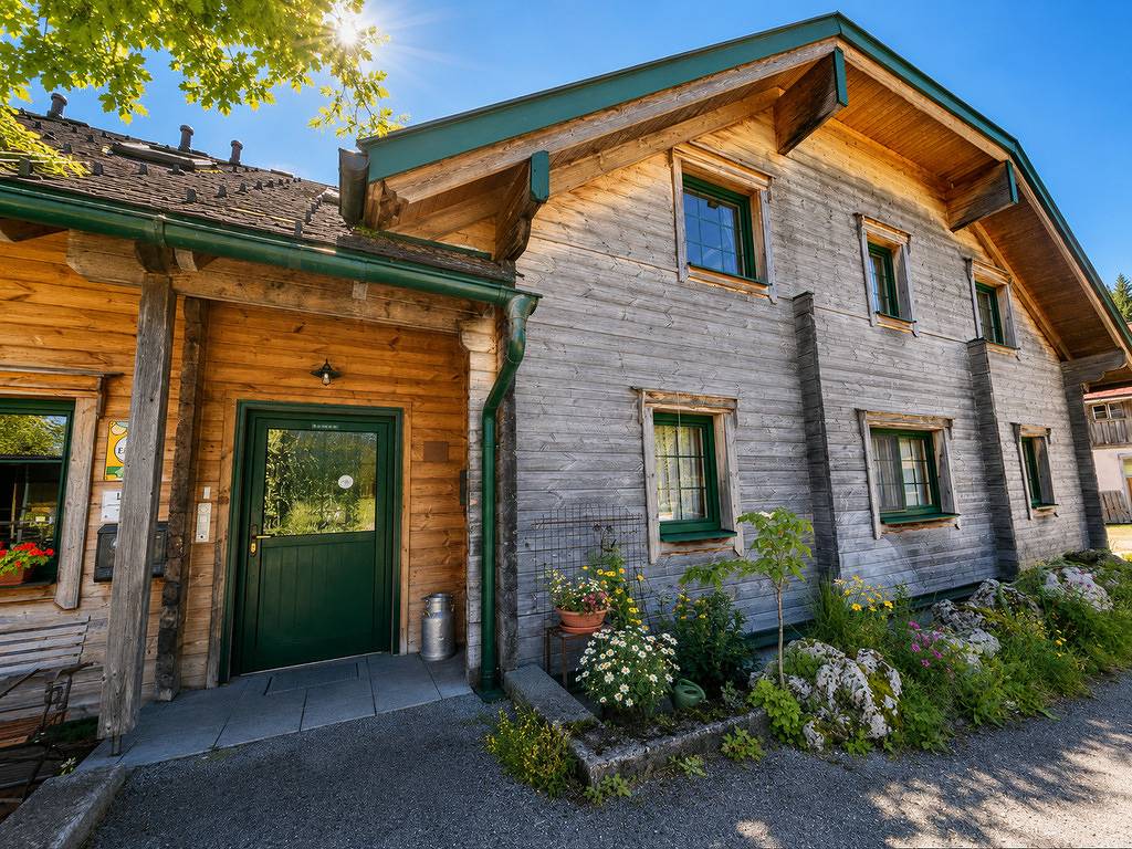 Biohof Herdengl - Ferienwohnung 1 (100qm) mit 3 Schlafräumen und großer Wohnküche in Lunz am See, Mostviertel Region