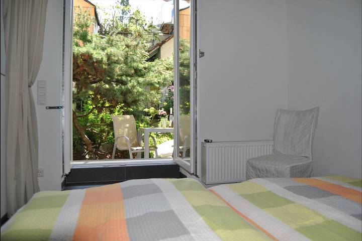 Ganze Ferienwohnung, Ferienwohnung zum Menzinger-Garten - Ferienwohnung Paula, 40qm, 1 Schlafzimmer, max. 2 Personen in Überlingen, Region Bodensee-Oberschwaben