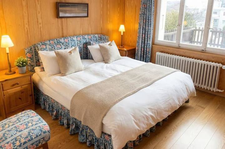 Cabane en bois pour 13 personnes, avec jardin et balcon à Crans-Montana - 2