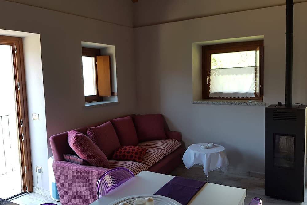 Ganze Wohnung, Orta - Flat Lake View, Privatstrand und Balkon (erste Etage) in Crabbia, Comune di Pettenasco