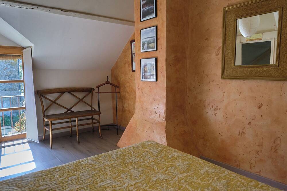 Charmante maison de ferme au coeur du Périgord noir , 3km de Sarlat in Sarlat-la-Canéda, Périgord Noir