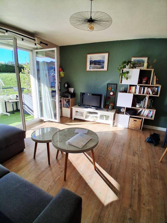 Appartement entier, One-Bedroom Apartment in Nangy, Région de Saint-Julien-en-Genevois