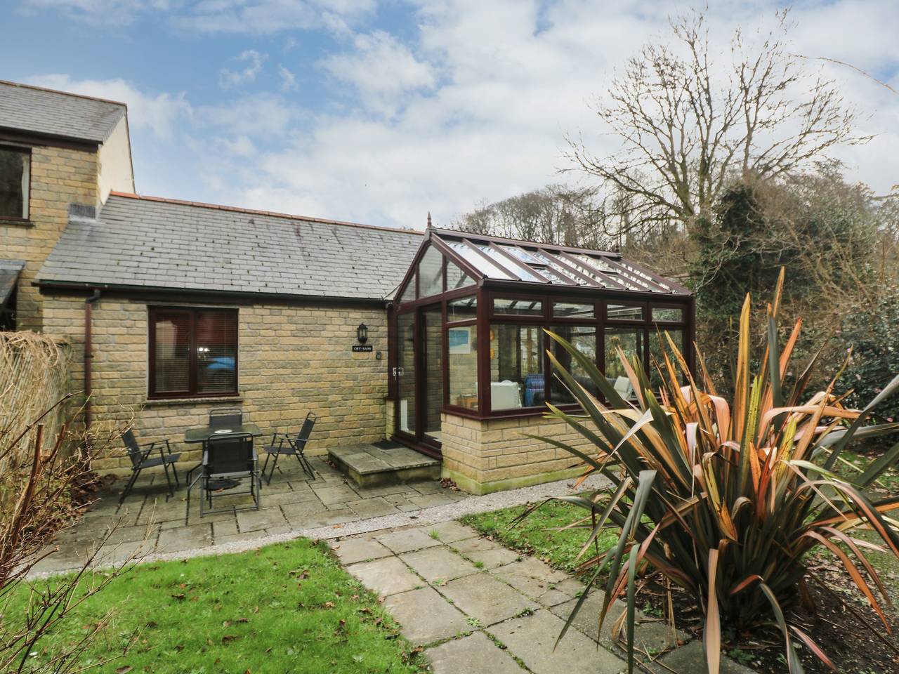 Bungalow for 4 People in Cornwall, South West England