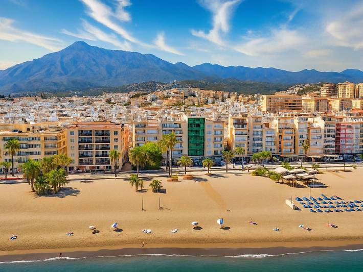 Last minute apartment for 3 people, with Terrace in Costa del Sol East