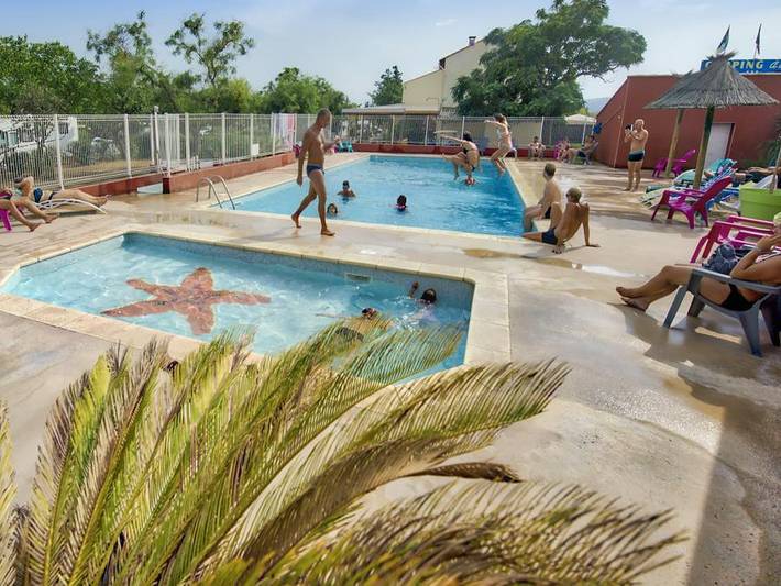 Tente pour 4 personnes, avec bassin pour enfant, animaux acceptés dans l' Hérault - 3