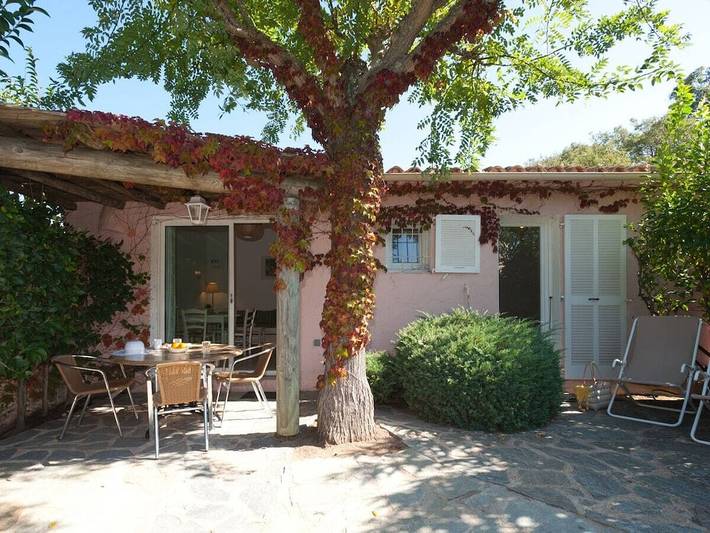 Maison de vacances pour 4 personnes, avec Terrasse et Jardin dans Santa Giulia