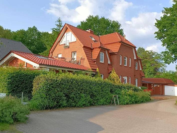 Ferienwohnung für 5 Personen, mit Terrasse und Garten in Achim