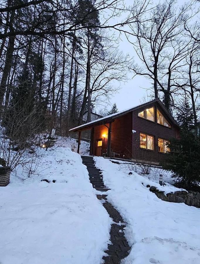 Romantisches Waldhaus mit Privatsauna, Grill und Feuerschtelle in Münchsteinach, Steigerwald