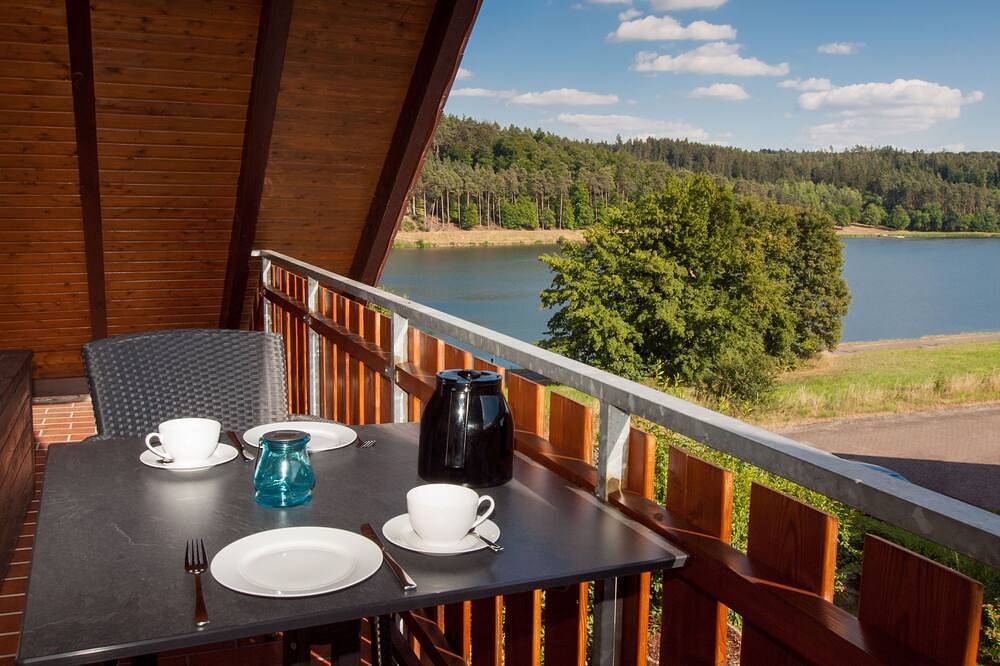 Ganze Wohnung, Komfortable Ferienwohnung mit Seeblick in Bad Arolsen, Twistesee