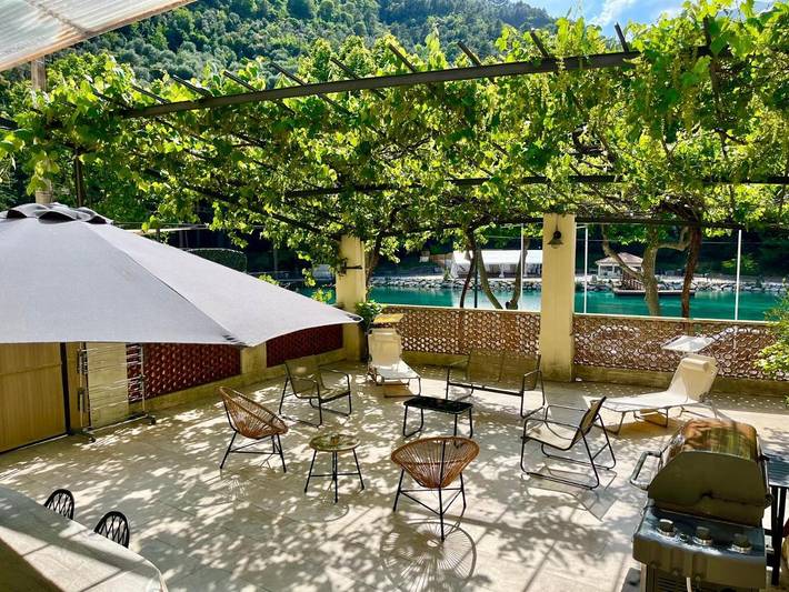 Location de vacances pour 8 personnes, avec Terrasse ainsi que Vue sur le lac et Vue à Breil-sur-Roya