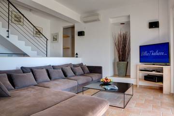 Villa for 14 People in Greece, Photo 4