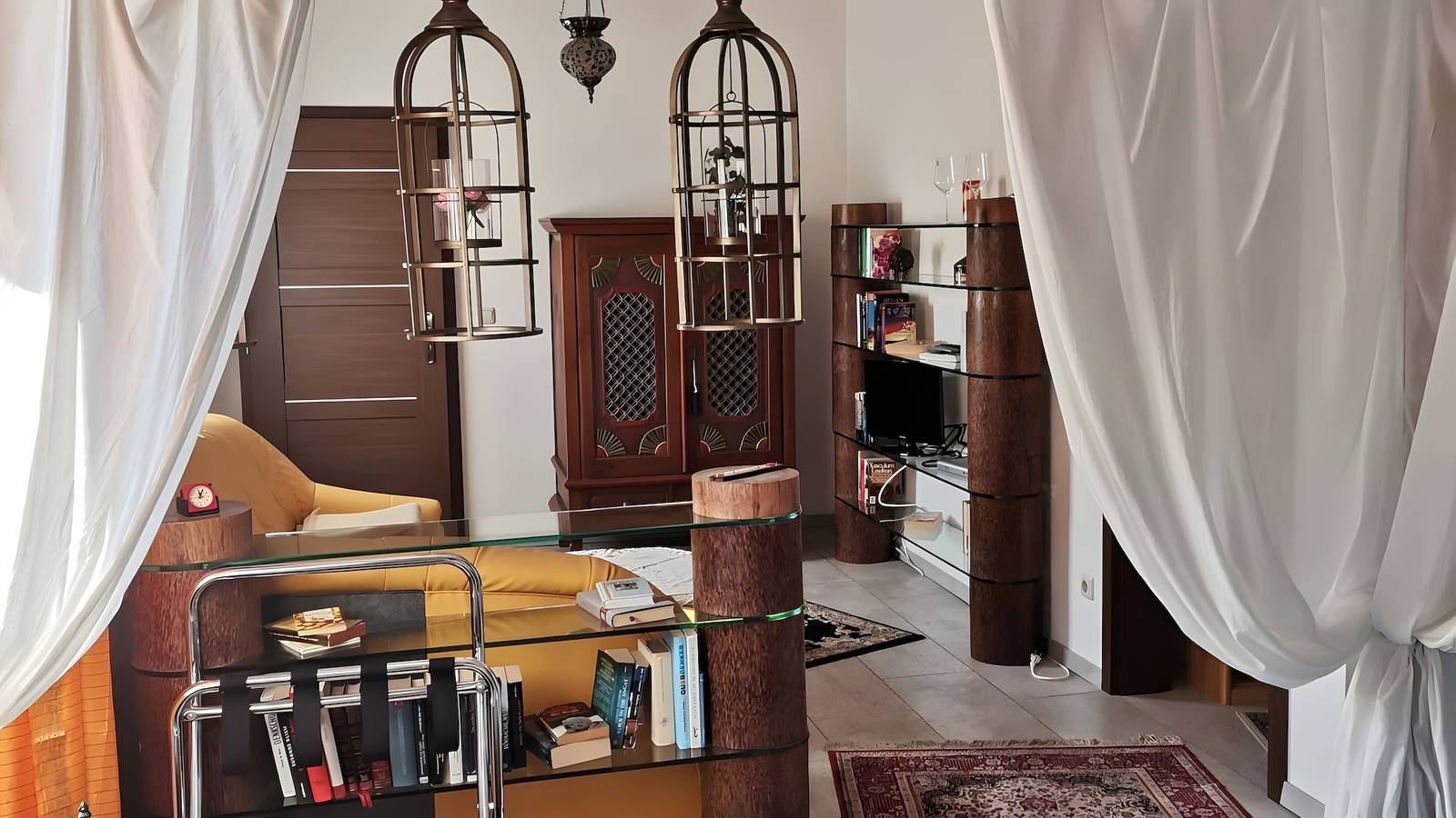Ganze Wohnung, Apartment „Samoa“ mit Balkon, Wlan und Klimaanlage in Dahlwitz-Hoppegarten, Hoppegarten