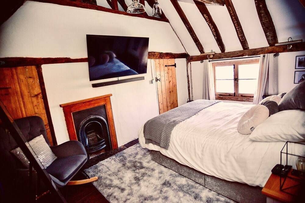 Rural-Rural-Baño privado-Vista al patio in Crawley, Sussex Occidental