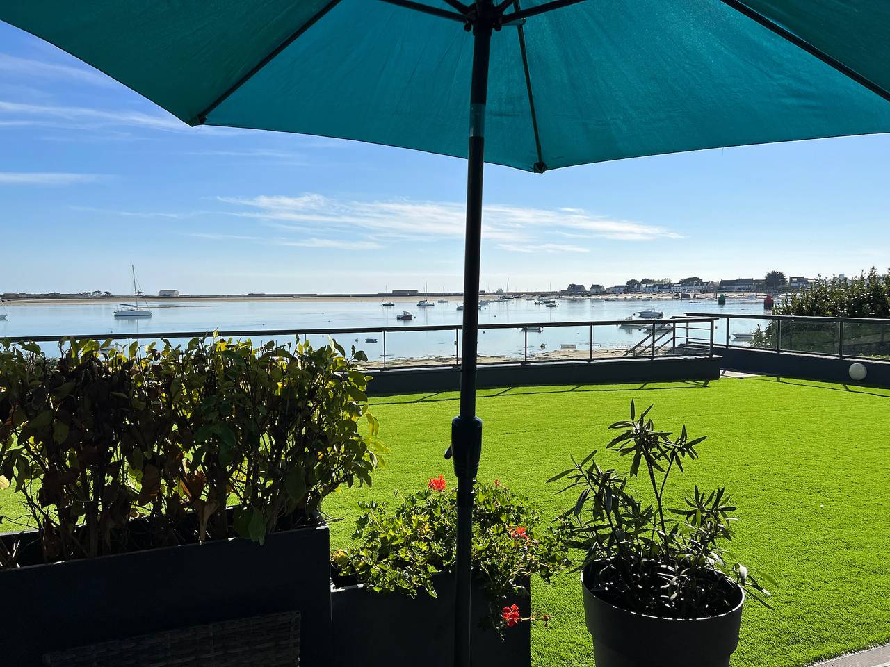 Apartamento entero, Port-Louis: Apartamento T2 con Terraza, Aparcamiento y Wifi in Port-Louis, Côte des Mégalithes