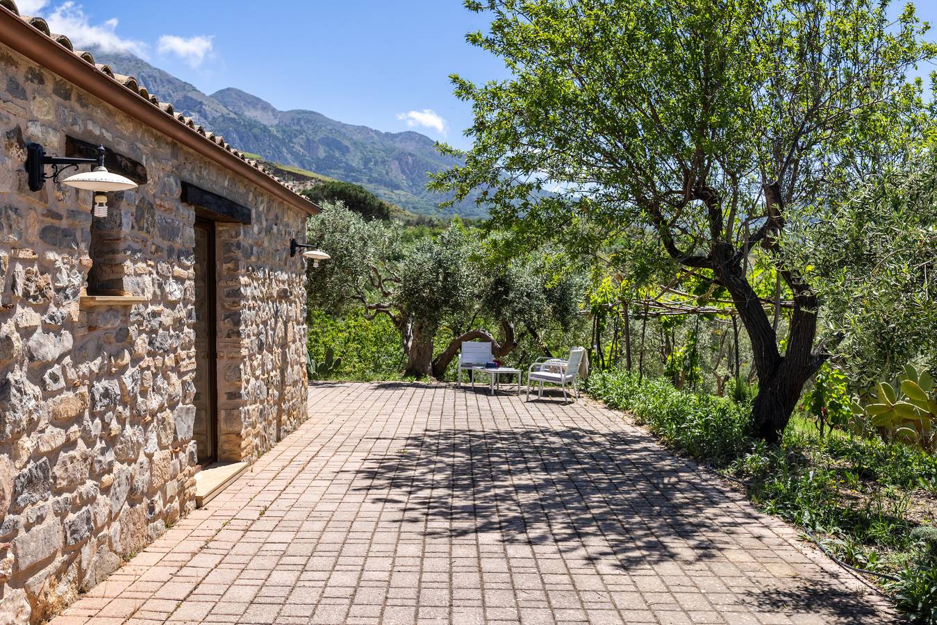 Villa Granci con Piscina by Wonderful Italy in Polizzi Generosa, Palermo Provinz