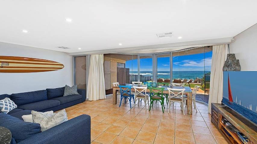 Location de vacances pour 11 personnes, avec jardin ainsi que jacuzzi et balcon dans Blue Bay - 2