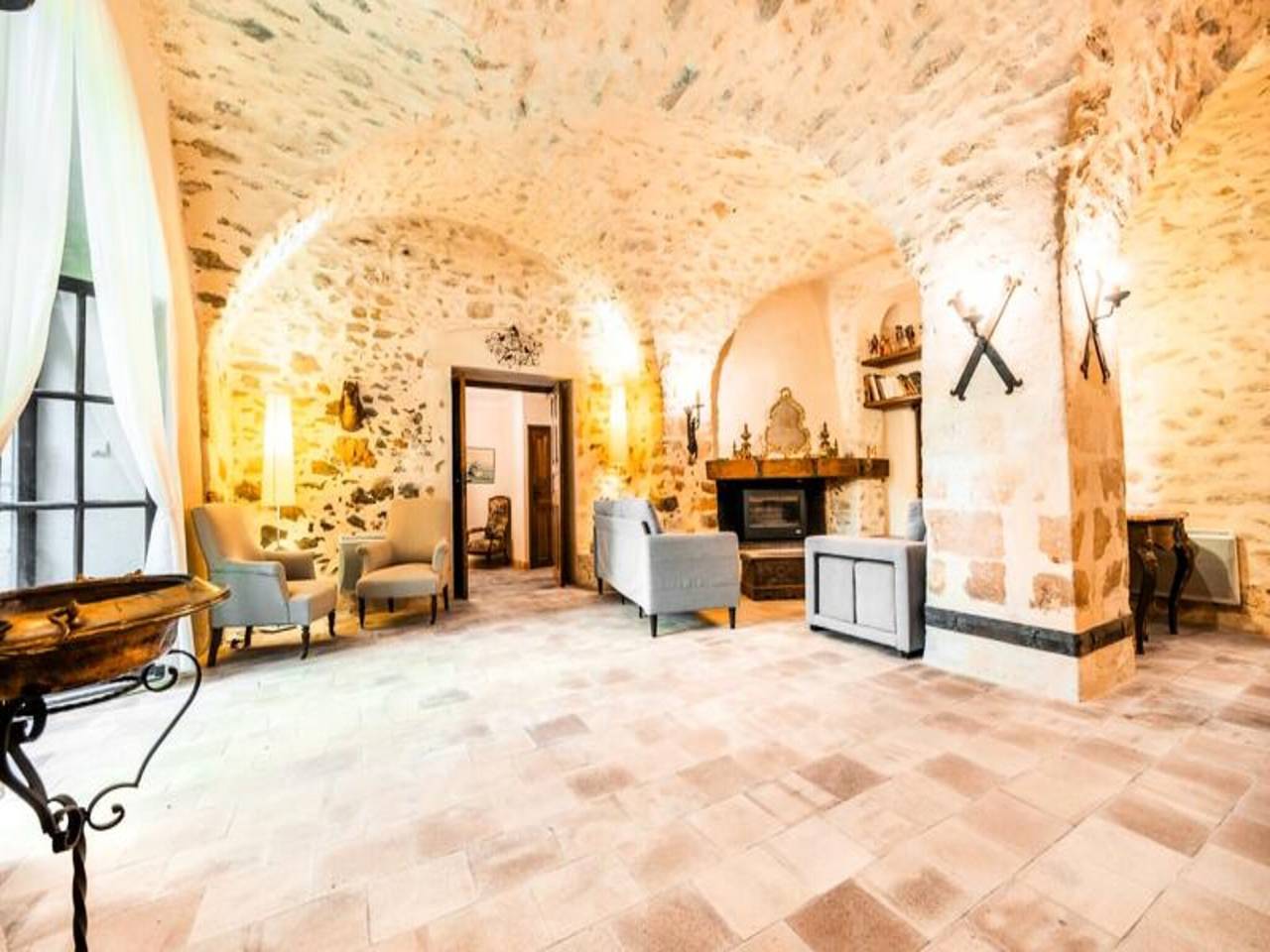 Appartement entier, Maison à Reillanne avec piscine et nature in Reillanne, Parc naturel régional du Luberon