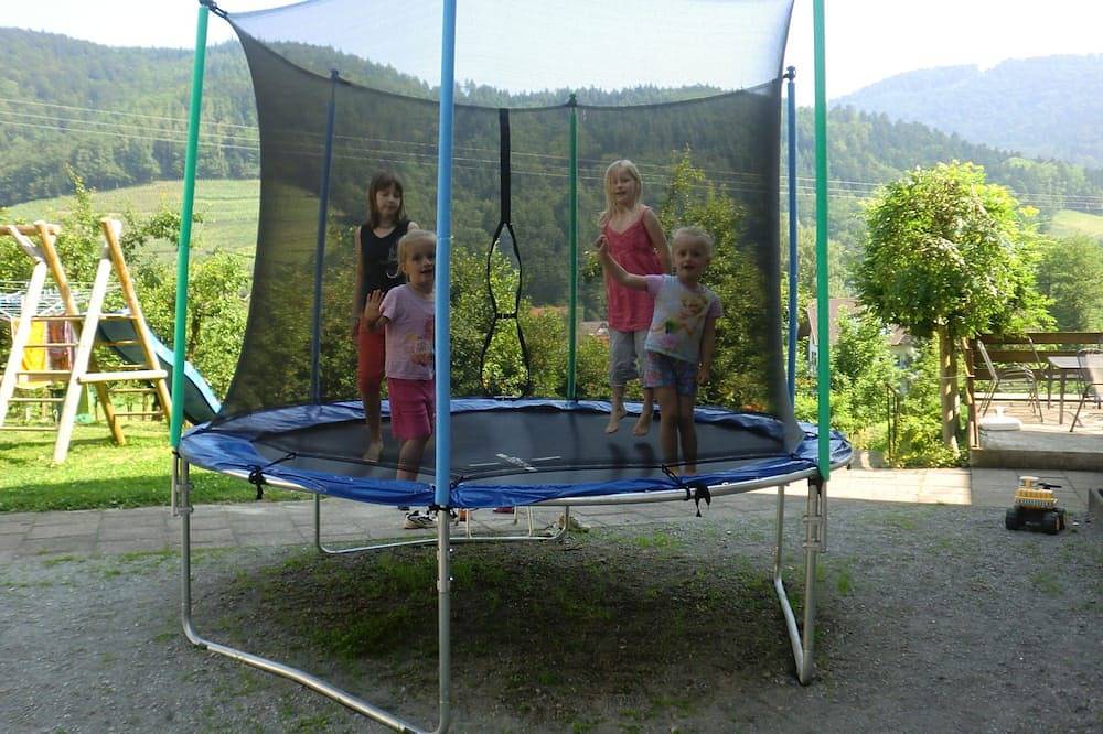 Ganze Wohnung, Ferienwohnung mit 40qm mit einem Schlafzimmer und Balkon für max. 2 Personen in Glottertal, Südschwarzwald