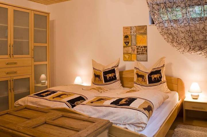 Ferienwohnung für 4 Personen, mit Terrasse und Garten in Stromberg