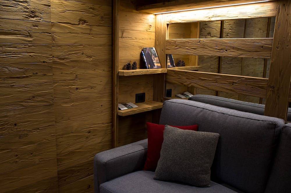 Entire apartment, A corner of peace between greenery and mountains in Comune di Pré-Saint-Didier, Ruitor Massif