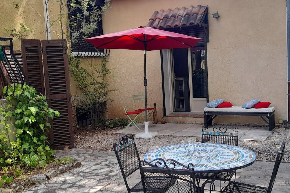 Appartement entier, Studio à louer lac St Cassien in Tourrettes, Région de Draguignan