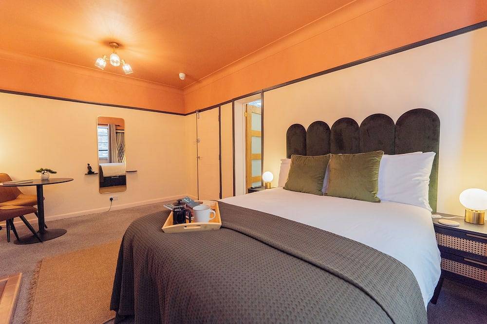 Ganze Wohnung, Geräumiges Studio mit Bad und separater Küche in Southsea, Portsmouth