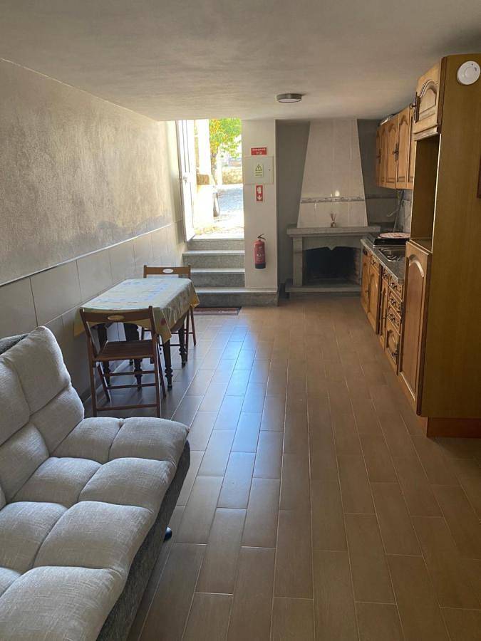 Location de vacances pour 4 personnes, avec vue ainsi que terrasse et vue sur le lac dans Sernancelhe - 3